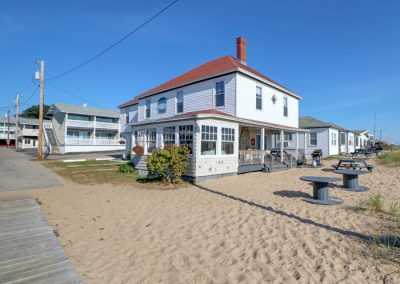 Oceanfront Old Orchard Beach Cottage